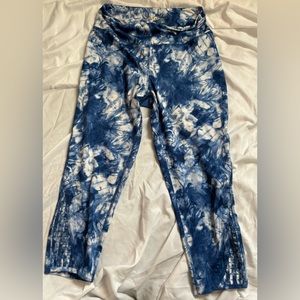 Madden NYC Capri Leggings Size M